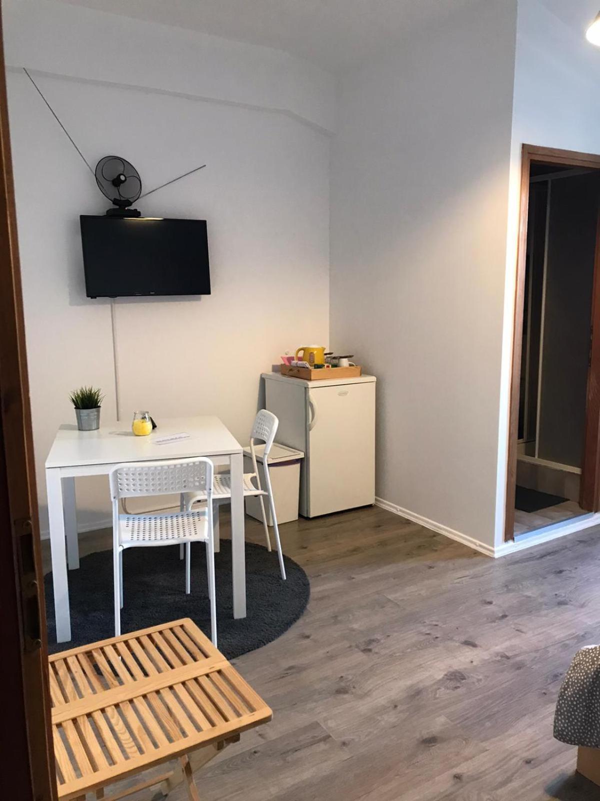 Apartmani Vacanza Загреб Стая снимка