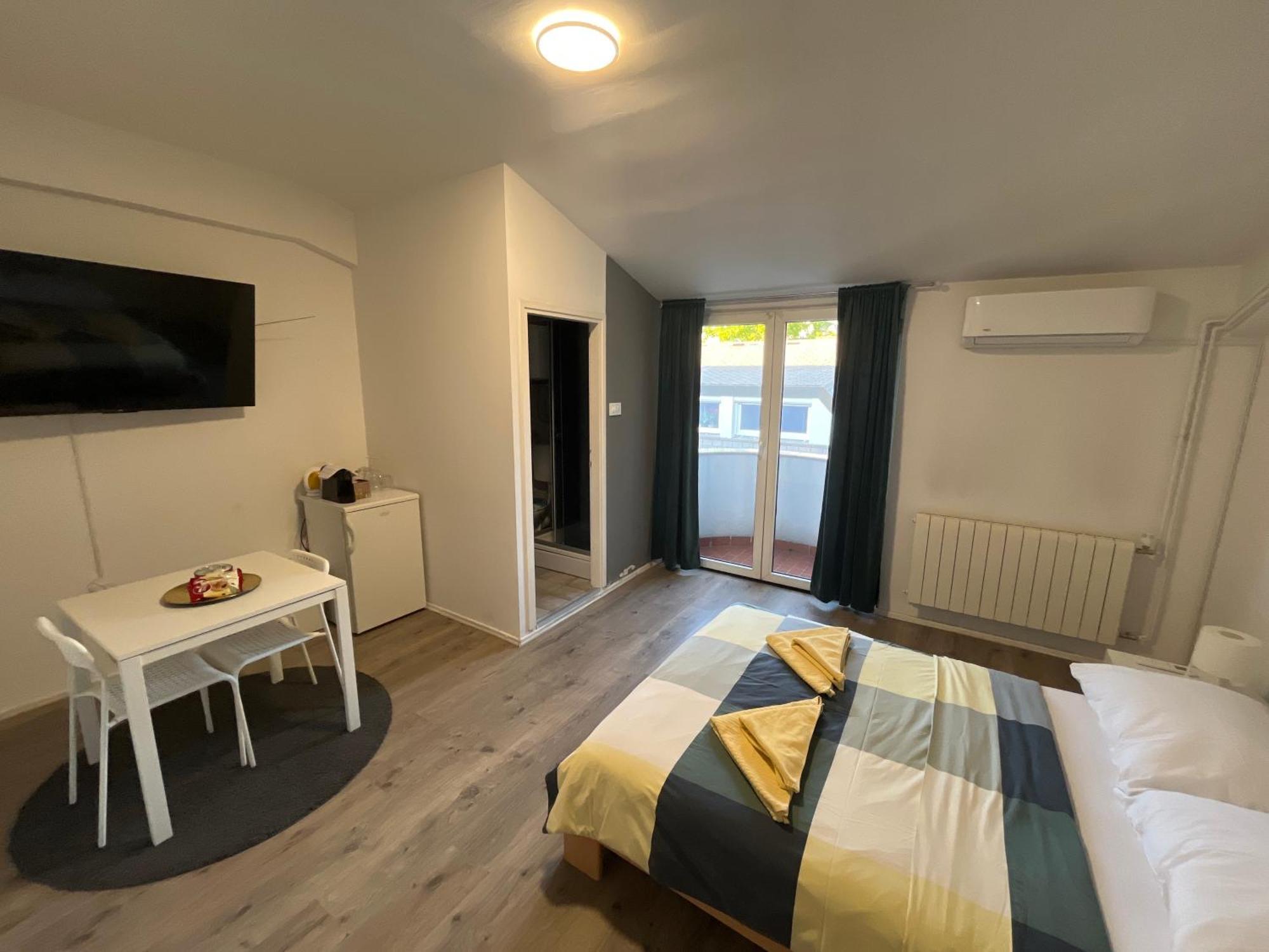 Apartmani Vacanza Загреб Екстериор снимка