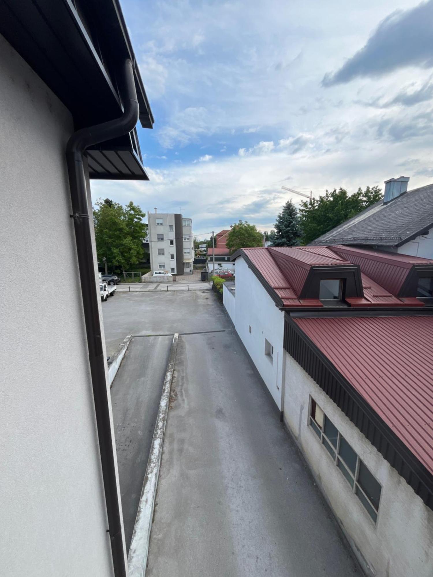 Apartmani Vacanza Загреб Екстериор снимка